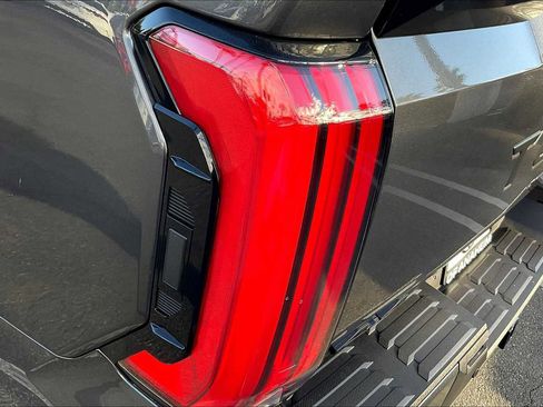 New 2026 Toyota Tundra Platinum image 14