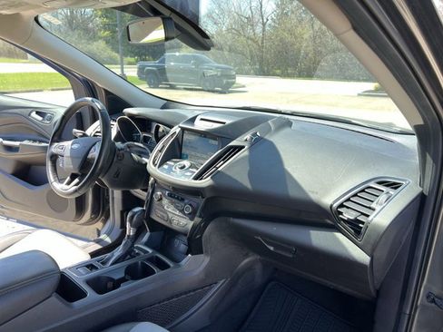 Used 2017 Ford Escape Titanium image 29
