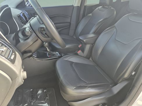 Used 2020 Jeep Compass Limited FWD image 20