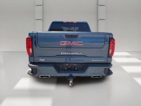 Used 2024 GMC Sierra 1500 Denali w/ Technology Package AWD/4WD image 5