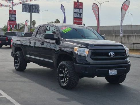 Used 2015 Toyota Tundra SR w/ Tow Package RWD image 3