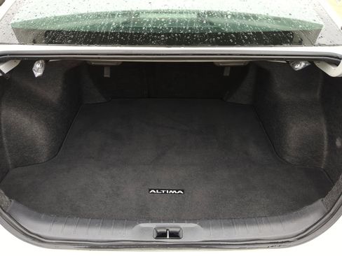 Used 2024 Nissan Altima 2.5 SV image 28