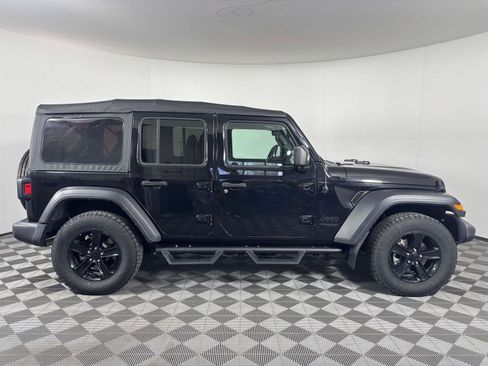 Used 2019 Jeep Wrangler Unlimited Sport AWD/4WD image 9