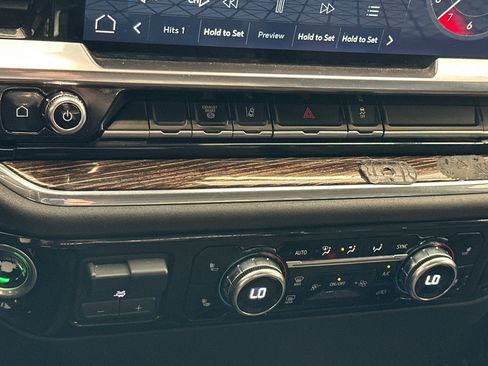 Used 2024 GMC Sierra 3500 SLE w/ SLE Convenience Package AWD/4WD image 20