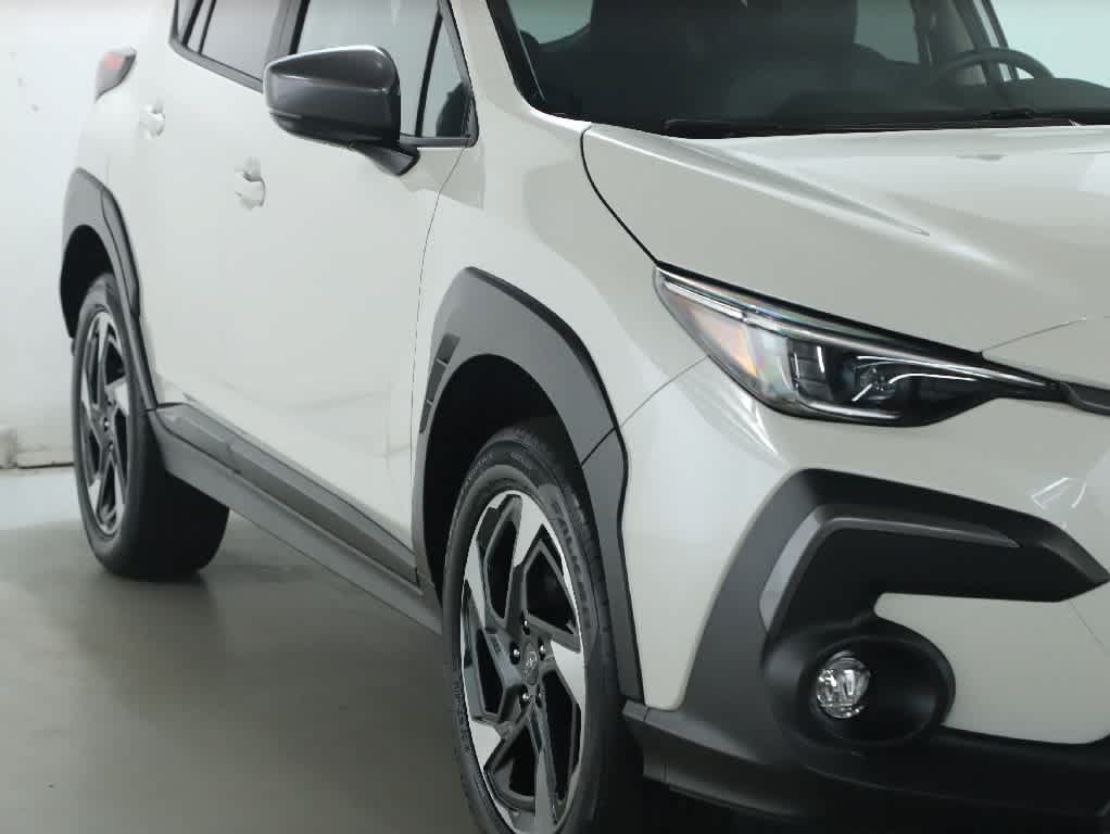 Used 2024 Subaru Crosstrek 2.5i Limited w/ Crosstrek Mirror Package AWD/4WD image 7