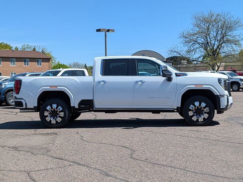 New 2026 GMC Sierra 3500 Denali w/ Denali Reserve Package AWD/4WD image 19
