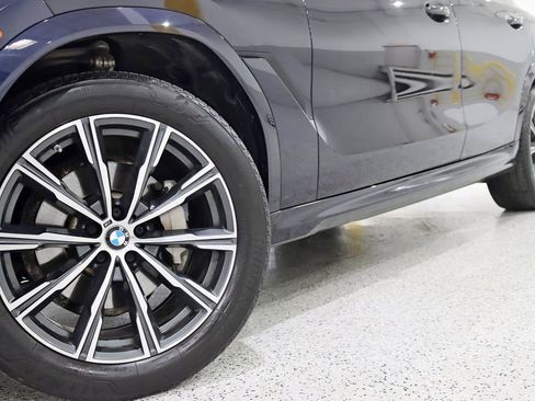 Used 2023 BMW X6 xDrive40i w/ M Sport Package AWD/4WD image 4
