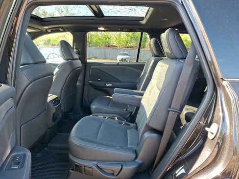 Used 2025 Lexus TX 350 AWD w/ Technology Package image 11