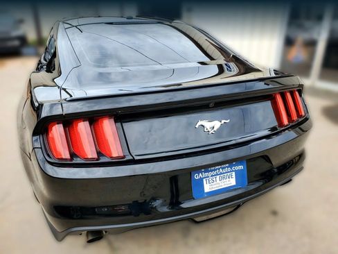 Used 2015 Ford Mustang Premium RWD image 11