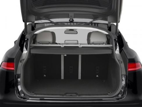 Used 2017 Jaguar F-PACE Prestige image 12