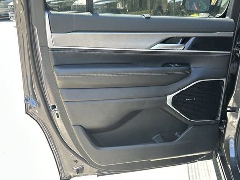 New 2026 Jeep Grand Wagoneer Limited AWD/4WD image 23