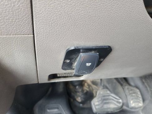 Used 2023 Ford Transit 350 DRW RWD image 27