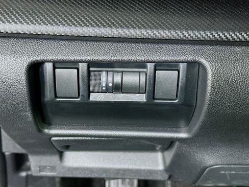 Used 2025 Subaru Crosstrek 2.0i Premium image 16