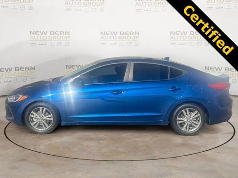 Used 2018 Hyundai Elantra SEL image 2