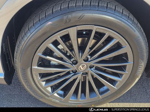 New 2026 Lexus RX 450h AWD image 10