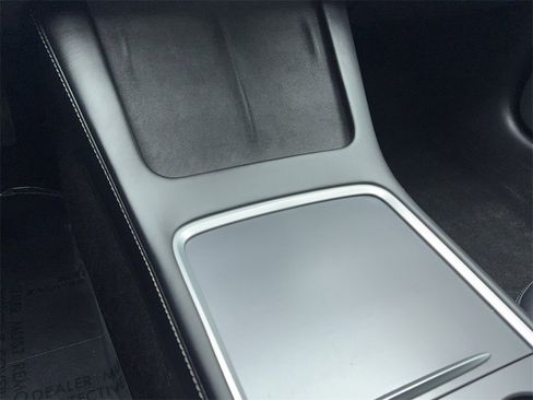 Used 2021 Tesla Model 3 Standard Range Plus image 33