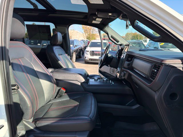 Used 2023 Ford Expedition Limited AWD/4WD image 32