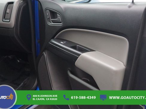Used 2018 Chevrolet Colorado W/T w/ WT Convenience Package RWD image 16