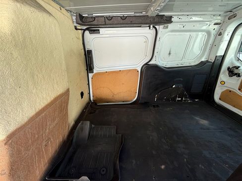 Used 2016 Ford Transit Connect XL image 27