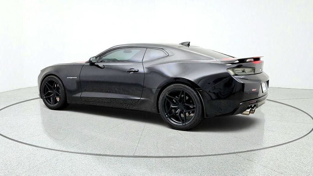 Used 2017 Chevrolet Camaro SS RWD image 7