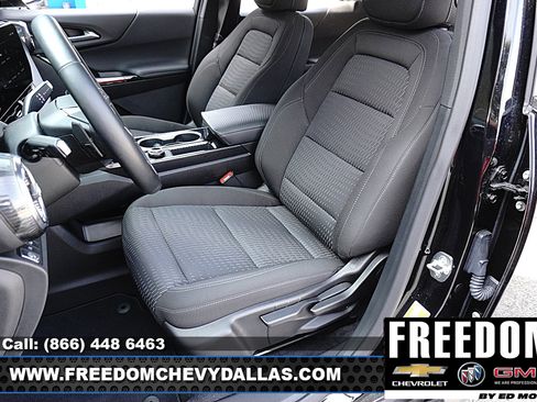 Used 2026 Chevrolet Equinox LT FWD image 9