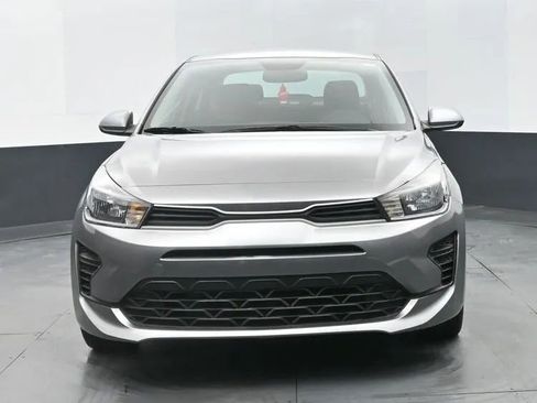 Used 2023 Kia Rio S image 3