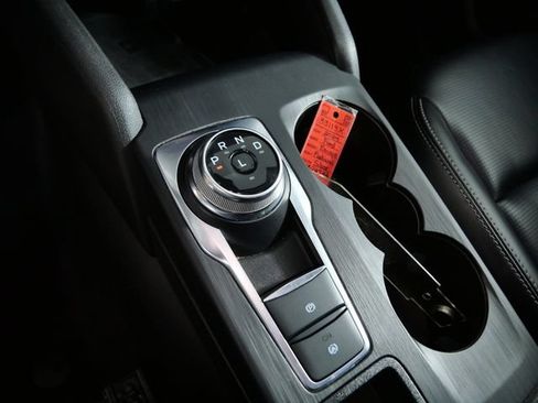 Certified 2024 Ford Escape Platinum AWD/4WD image 18