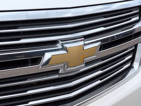 Used 2015 Chevrolet Suburban LTZ AWD/4WD image 11