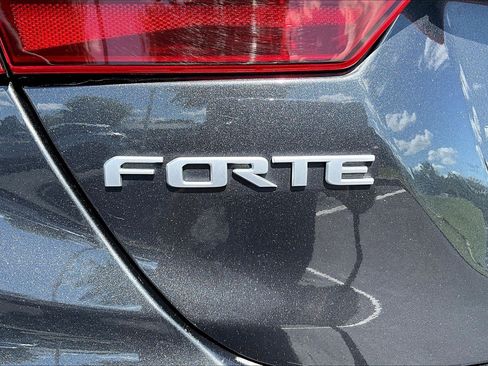 Used 2023 Kia Forte LXS FWD image 23