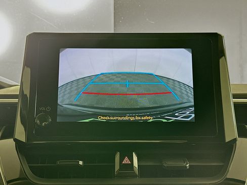 Used 2024 Toyota Corolla LE image 22