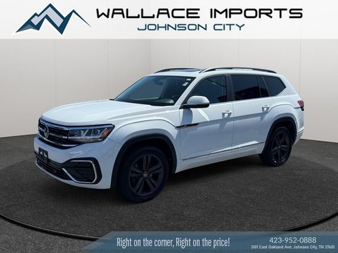 Used 2021 Volkswagen Atlas SE w/ Panoramic Sunroof Package FWD image 2