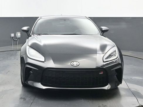 Used 2025 Toyota GR86 Premium w/ Performance Package RWD image 18