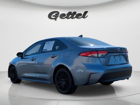 Used 2025 Toyota Corolla LE image 5