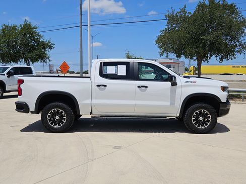 Certified 2022 Chevrolet Silverado 1500 ZR2 AWD/4WD image 2