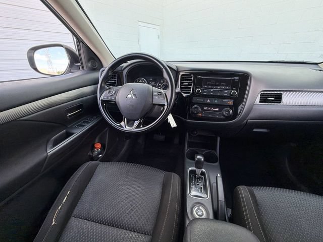 Used 2016 Mitsubishi Outlander ES AWD/4WD image 18