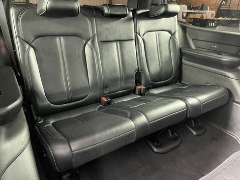 Used 2024 Jeep Wagoneer Series II w/ Flexible Seating Group image 30