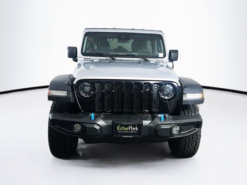Used 2024 Jeep Wrangler Unlimited AWD/4WD image 2
