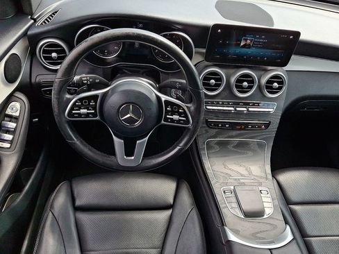 Used 2020 Mercedes-Benz GLC 300 w/ Premium Package image 11