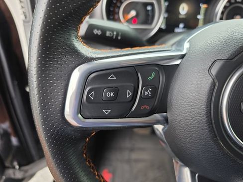 Used 2023 Jeep Gladiator Mojave w/ LED Lighting Group AWD/4WD image 34