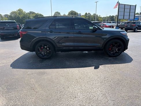 Used 2022 Ford Explorer ST w/ Equipment Group 401A RWD image 5