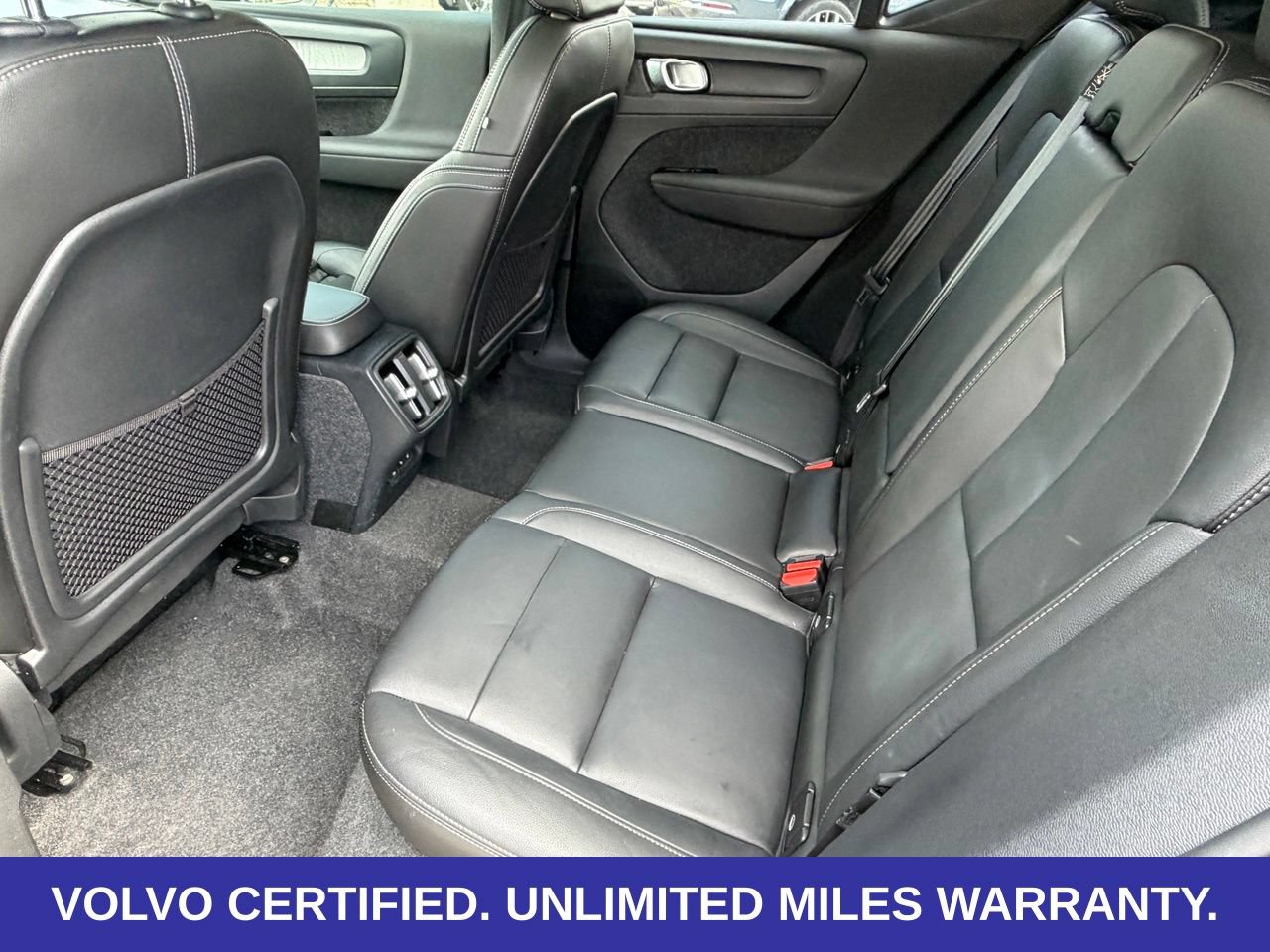 Certified 2026 Volvo XC40 B5 Plus AWD/4WD image 31