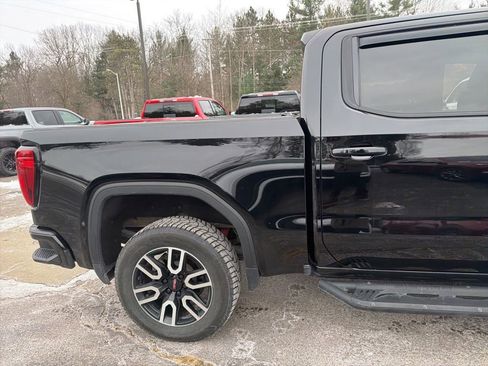 Used 2023 GMC Sierra 1500 AT4 w/ AT4 Premium Package image 12