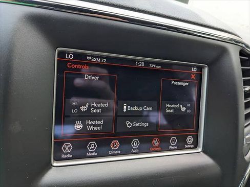 Used 2019 Jeep Grand Cherokee Laredo w/ Security & Convenience Group AWD/4WD image 27