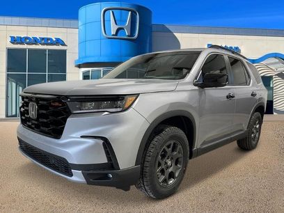 New 2025 Honda Pilot TrailSport