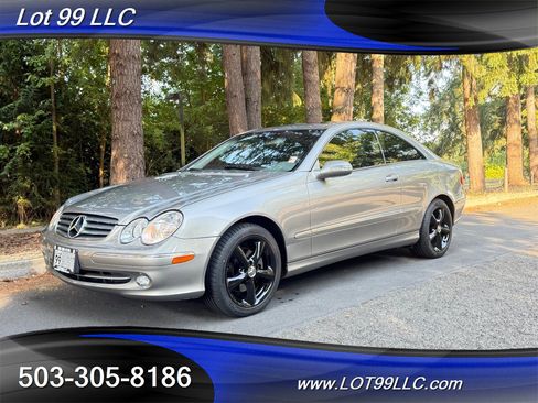 Used 2005 Mercedes-Benz CLK 320 Coupe image 3