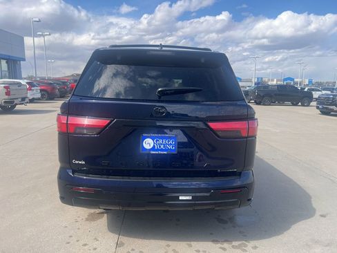 New 2026 Toyota Sequoia Platinum AWD/4WD image 4