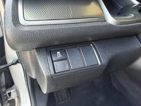 Used 2018 Honda Civic EX image 19