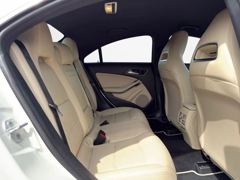 Used 2018 Mercedes-Benz CLA 250 image 25