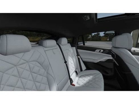 New 2026 BMW X6 xDrive40i image 12