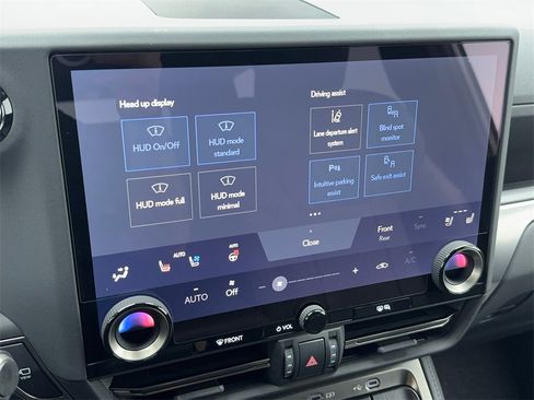 Used 2025 Lexus GX 550 image 26